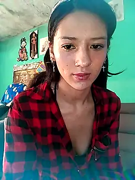 Cleo Hott online show from November 4, 2025, 1:15 pm