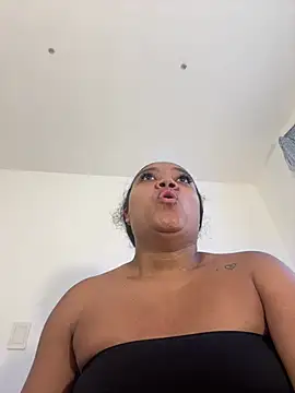 JasmineRose7 online show from April 15, 2026, 12:10 pm