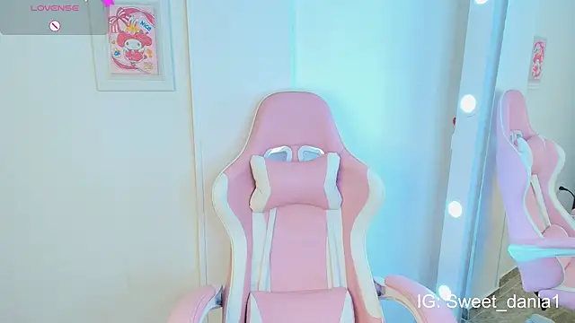 Snapshot of sweet_dania_ chatting on March 11, 2025, 3:58 am sweet dania online show from March 11, 2025, 3:58 am