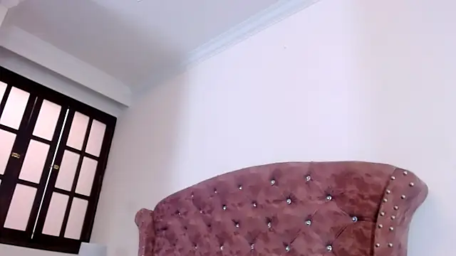 Snapshot of Kim_Lennon chatting on February 24, 2025, 1:10 pm Kim Lennon online show from February 24, 2025, 1:10 pm