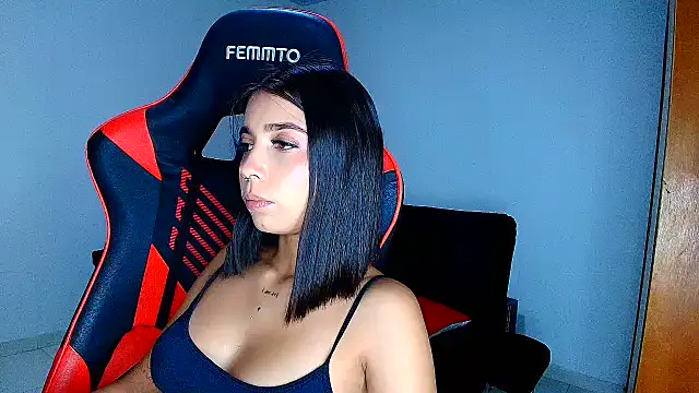 Rousse violett online show from March 25, 2026, 11:47 pm