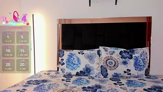 Snapshot of Carorosse chatting on November 23, 2025, 6:07 pm Carorosse online show from November 23, 2025, 6:07 pm