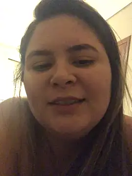 Snapshot of julinha2311 chatting on January 12, 2025, 5:45 am julinha2311 online show from January 12, 2025, 5:45 am