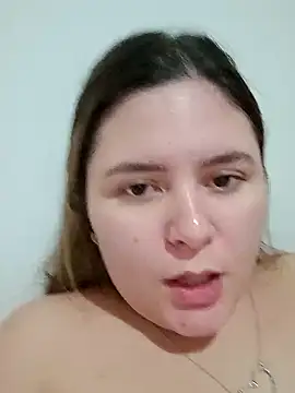 Snapshot of julinha2311 chatting on February 24, 2025, 2:30 am julinha2311 online show from February 24, 2025, 2:30 am