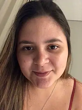 Snapshot of julinha2311 chatting on February 14, 2025, 12:51 am julinha2311 online show from February 14, 2025, 12:51 am