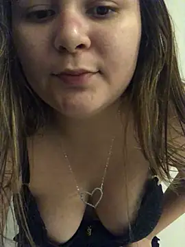 Snapshot of julinha2311 chatting on February 15, 2025, 12:59 am julinha2311 online show from February 15, 2025, 12:59 am