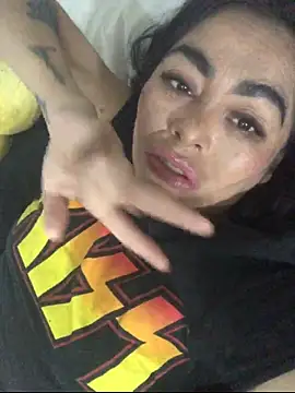 Snapshot of lashula chatting on November 8, 2025, 4:05 am lashula online show from November 8, 2025, 4:05 am