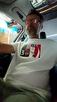 Snapshot of itsmeyes69 chatting on February 23, 2025, 8:33 pm itsmeyes69 online show from February 23, 2025, 8:33 pm