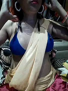 SANA-LEONI online show from November 6, 2025, 7:51 pm