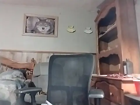 Snapshot of Aldick68 chatting on February 24, 2025, 12:20 am Aldick68 online show from February 24, 2025, 12:20 am