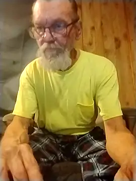 Snapshot of Aldick68 chatting on February 12, 2025, 11:20 pm Aldick68 online show from February 12, 2025, 11:20 pm