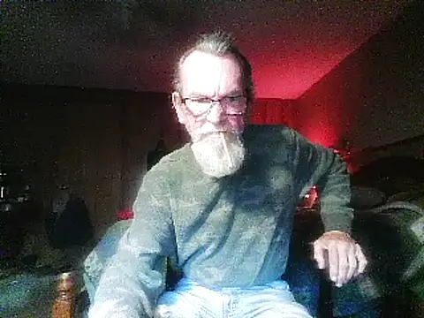 Snapshot of Aldick68 chatting on March 8, 2025, 10:45 pm Aldick68 online show from March 8, 2025, 10:45 pm