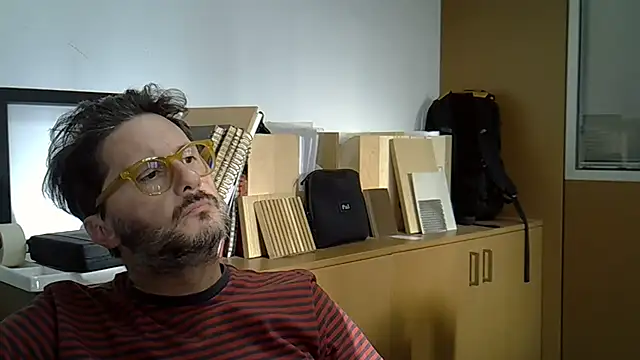 Cellino4 online show from September 30, 2025, 3:40 pm