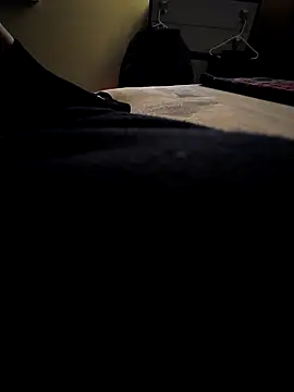 Snapshot of Rzemtsefg chatting on November 23, 2025, 6:45 am Rzemtsefg online show from November 23, 2025, 6:45 am