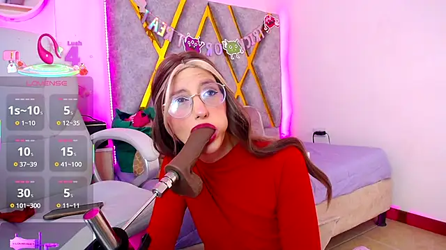 Snapshot of SussanHottye1_ chatting on December 4, 2025, 10:25 am SussanHottye1 online show from December 4, 2025, 10:25 am