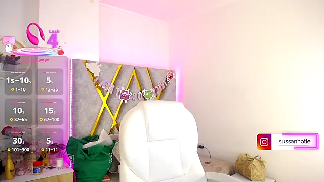 Snapshot of SussanHottye1_ chatting on November 22, 2025, 10:14 am SussanHottye1 online show from November 22, 2025, 10:14 am