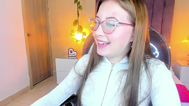 Snapshot of Dahlia_Rousse chatting on November 28, 2025, 4:56 am Dahlia Rousse online show from November 28, 2025, 4:56 am