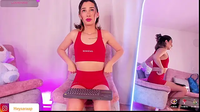 Snapshot of Queensara_ chatting on September 10, 2025, 1:21 pm Queensara  online show from September 10, 2025, 1:21 pm