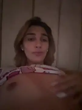 Snapshot of Queensara_ chatting on March 2, 2025, 5:23 am Queensara  online show from March 2, 2025, 5:23 am