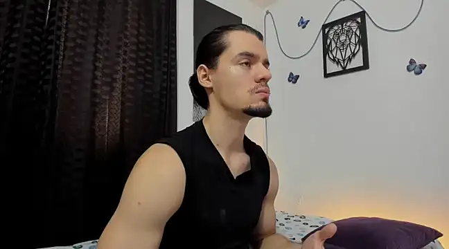 maxi styles online show from March 4, 2025, 9:54 pm