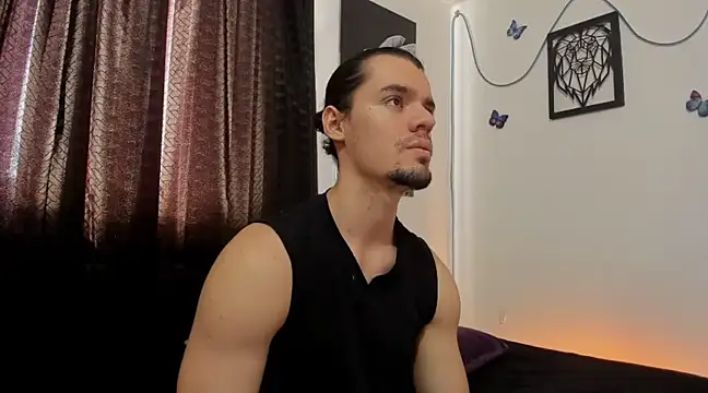 maxi styles online show from March 16, 2025, 8:21 pm