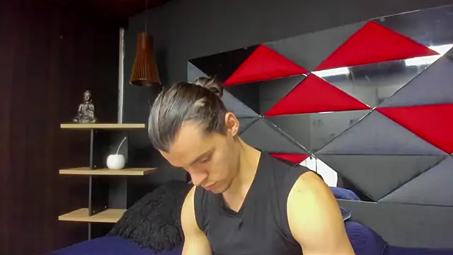 maxi styles online show from February 6, 2026, 12:01 pm