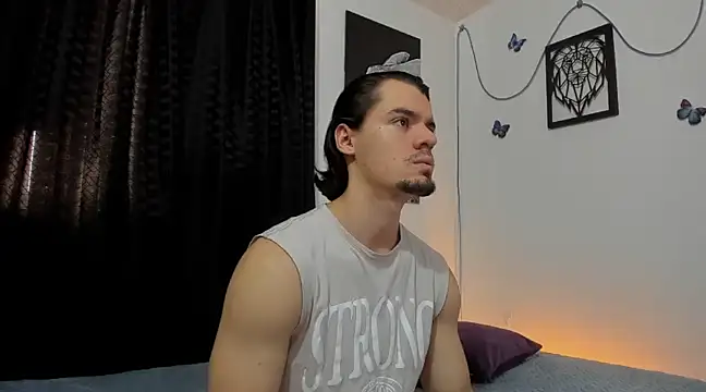 maxi styles online show from February 12, 2025, 7:35 pm