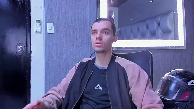 maxi styles online show from February 5, 2026, 12:56 pm