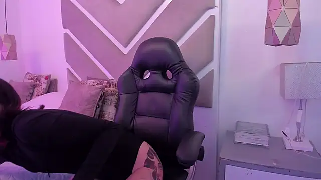 MeganPresleyy online show from February 20, 2026, 5:59 pm