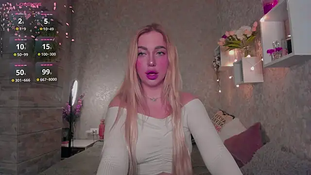 Mika Rayy online show from November 16, 2025, 11:41 pm