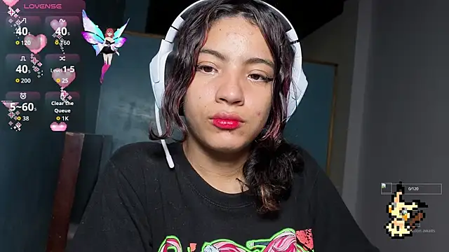 Lovelyamyy online show from November 7, 2025, 1:15 pm