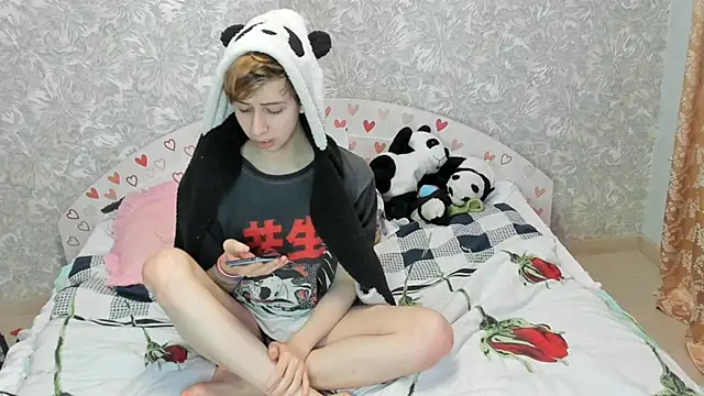Snapshot of Timothy_Fox chatting on February 25, 2025, 8:32 pm Timothy Fox online show from February 25, 2025, 8:32 pm