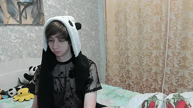 Snapshot of Timothy_Fox chatting on February 6, 2025, 12:22 am Timothy Fox online show from February 6, 2025, 12:22 am
