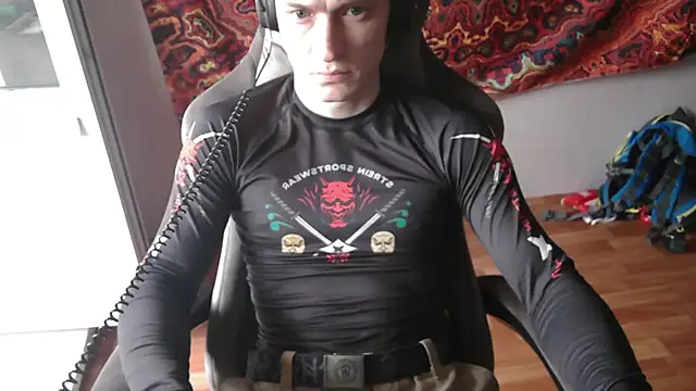 Snapshot of johnny_positive chatting on November 1, 2025, 9:25 am johnny positive online show from November 1, 2025, 9:25 am