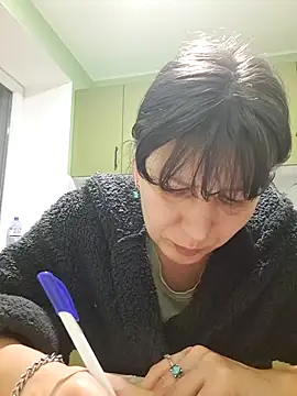 Roxolana3023 online show from January 14, 2025, 10:34 pm