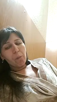 Roxolana3023 online show from February 6, 2025, 3:20 pm