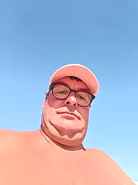 MountJohnXL online show from February 16, 2025, 3:16 pm