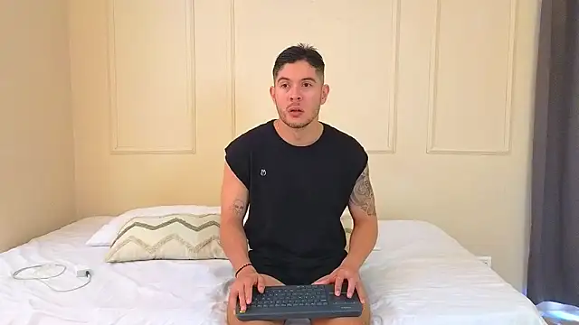 mr danni online show from October 1, 2025, 6:23 pm