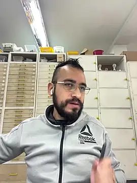 Snapshot of leonardohot1987 chatting on January 17, 2025, 5:41 pm leonardohot1987 online show from January 17, 2025, 5:41 pm