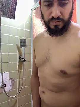 Snapshot of leonardohot1987 chatting on February 26, 2025, 3:14 am leonardohot1987 online show from February 26, 2025, 3:14 am