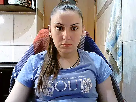 Yuliia30 online show from July 17, 2026, 4:48 pm