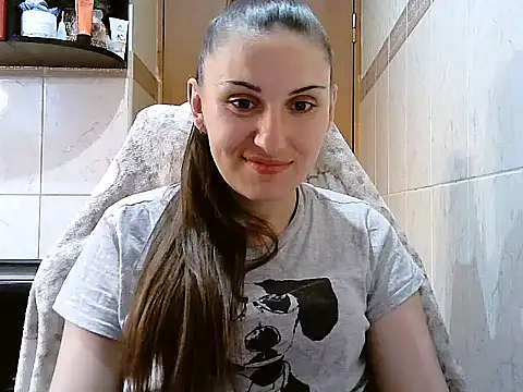 Yuliia30 online show from July 10, 2026, 3:12 pm