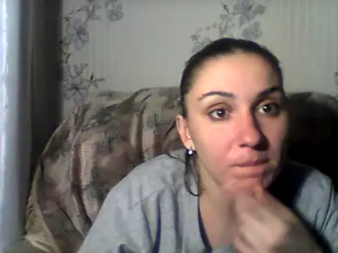 Yuliia30 online show from February 19, 2025, 3:38 pm