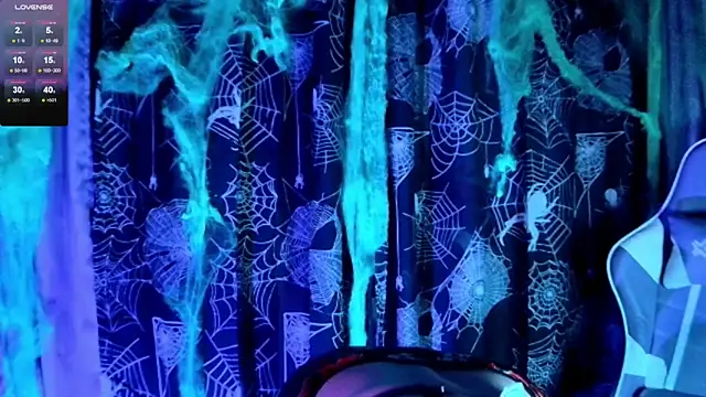 Snapshot of Kimlennox_ chatting on October 27, 2025, 2:18 pm Kimlennox online show from October 27, 2025, 2:18 pm