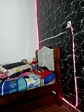 newveronika online show from February 20, 2026, 10:44 pm