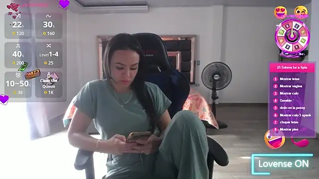 Francheskasmile online show from September 26, 2025, 8:27 pm