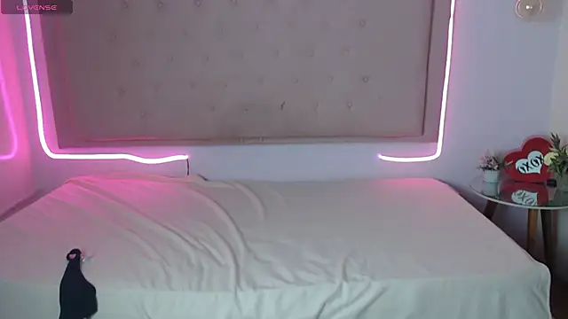 kathepickmanx online show from March 19, 2026, 3:06 am