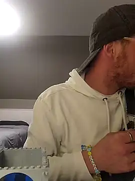 Snapshot of SoxxyNsh chatting on November 26, 2025, 9:26 pm SoxxyNsh online show from November 26, 2025, 9:26 pm