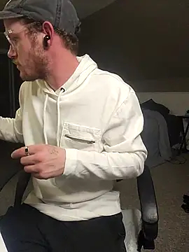 Snapshot of SoxxyNsh chatting on November 8, 2025, 12:58 am SoxxyNsh online show from November 8, 2025, 12:58 am