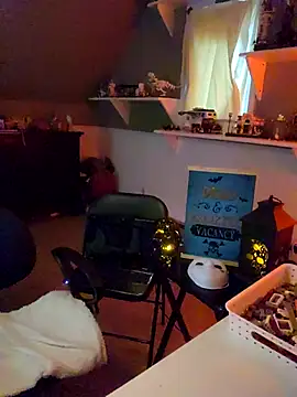 Snapshot of SoxxyNsh chatting on October 28, 2025, 9:58 pm SoxxyNsh online show from October 28, 2025, 9:58 pm